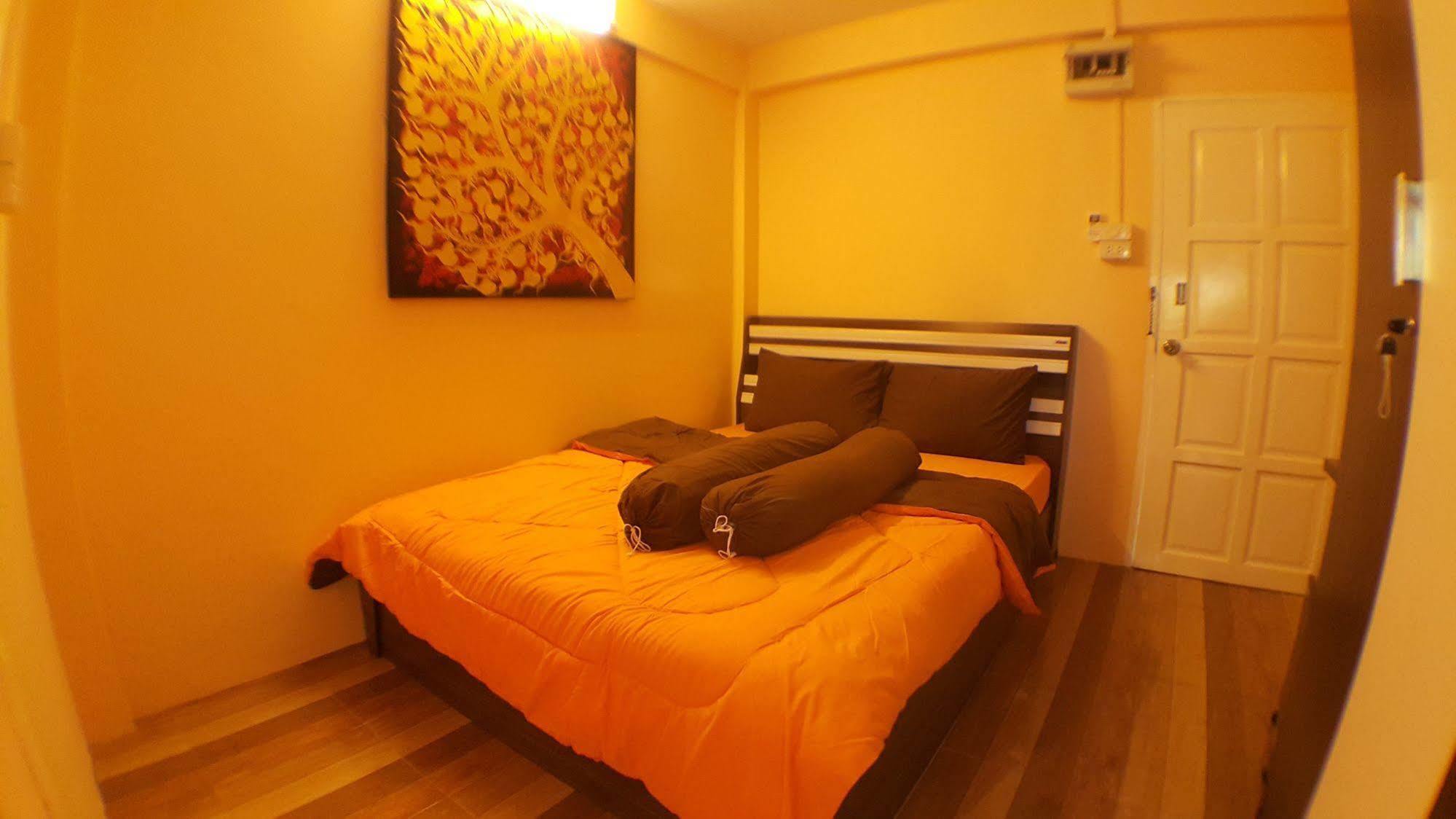 Aparthotel Suansin Art Garden Ban Lat Krachaeng Zewnętrze zdjęcie