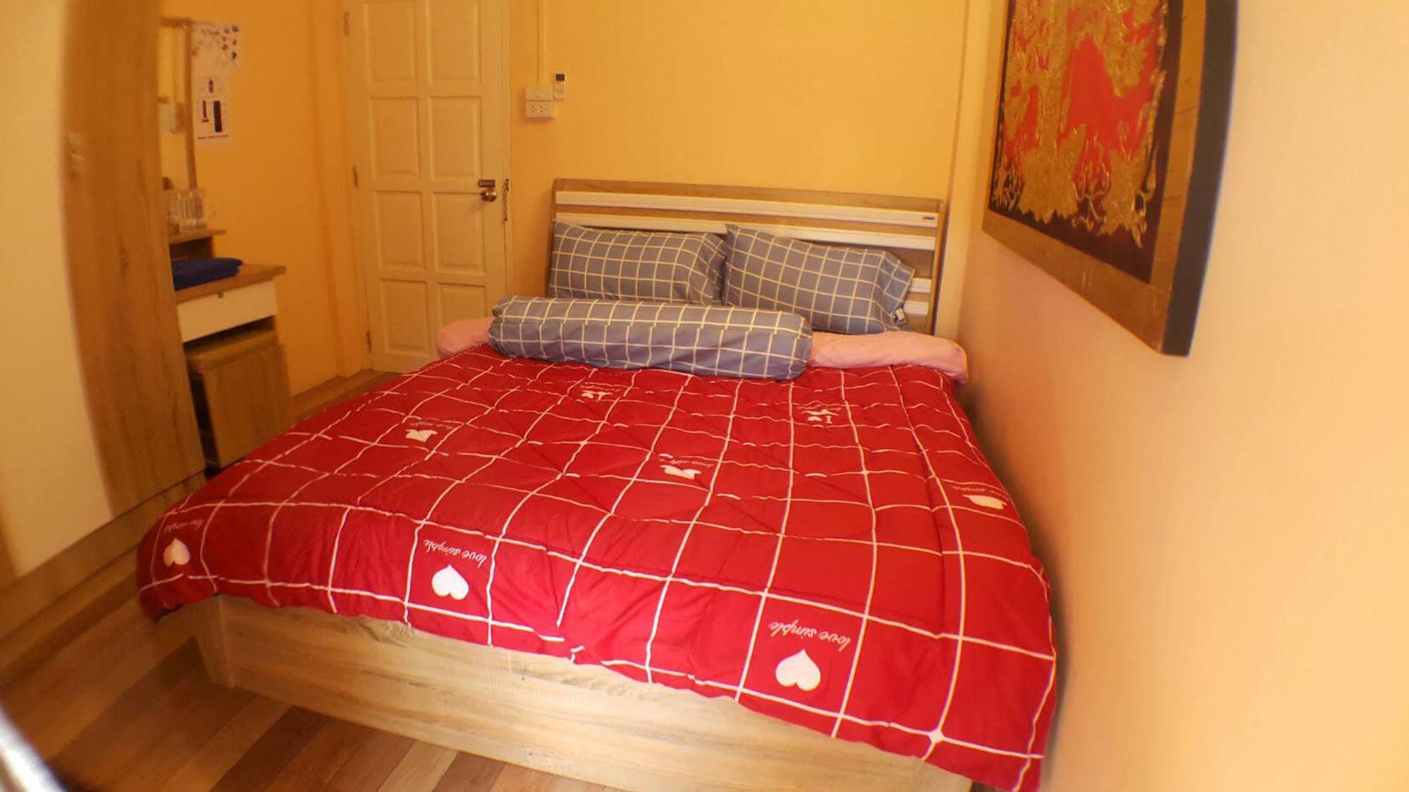 Aparthotel Suansin Art Garden Ban Lat Krachaeng Zewnętrze zdjęcie